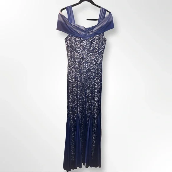Alex Evenings Navy Blue Lace Cold Shoulder Fit & Flare Evening Gown
Sz 12 new - Picture 3 of 6